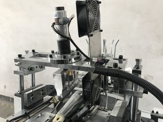Μεσαίας ταχύτητας αυτόματη μηχανή κατασκευής χάρτινων φλιτζάνων μιας χρήσης με εξωτερικό μέγεθος 2130mm*1350mm*1900mm και τάση 220V/380V