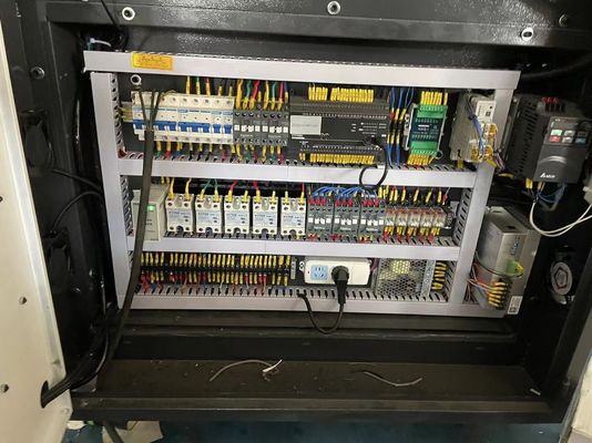Τύπος επεξεργασίας διπλής επεξεργασίας χαρτιού Πλήρως αυτόματο Μηχανή σχηματισμού ποτηριών χαρτιού υψηλής ταχύτητας με χάλκινη μπάρα ποτηρίου με οστεοειδή τρόπο