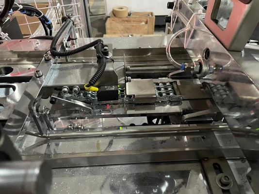 Προσαρμοσμένη 4kw 2-16oz Τεατοκάμαρα Τεατοκάμαρα Ντουμπάι 70-90pcs/Min Υψηλής Ταχύτητας Μηχανή Για Να Κάνετε Ξαναχρησιμοποιήσιμα Τεατοκάμαρα