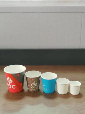 120-150pcs/Min Μηχανή κατασκευής χαρτιού για προϊόντα χαρτιού υψηλής ταχύτητας
